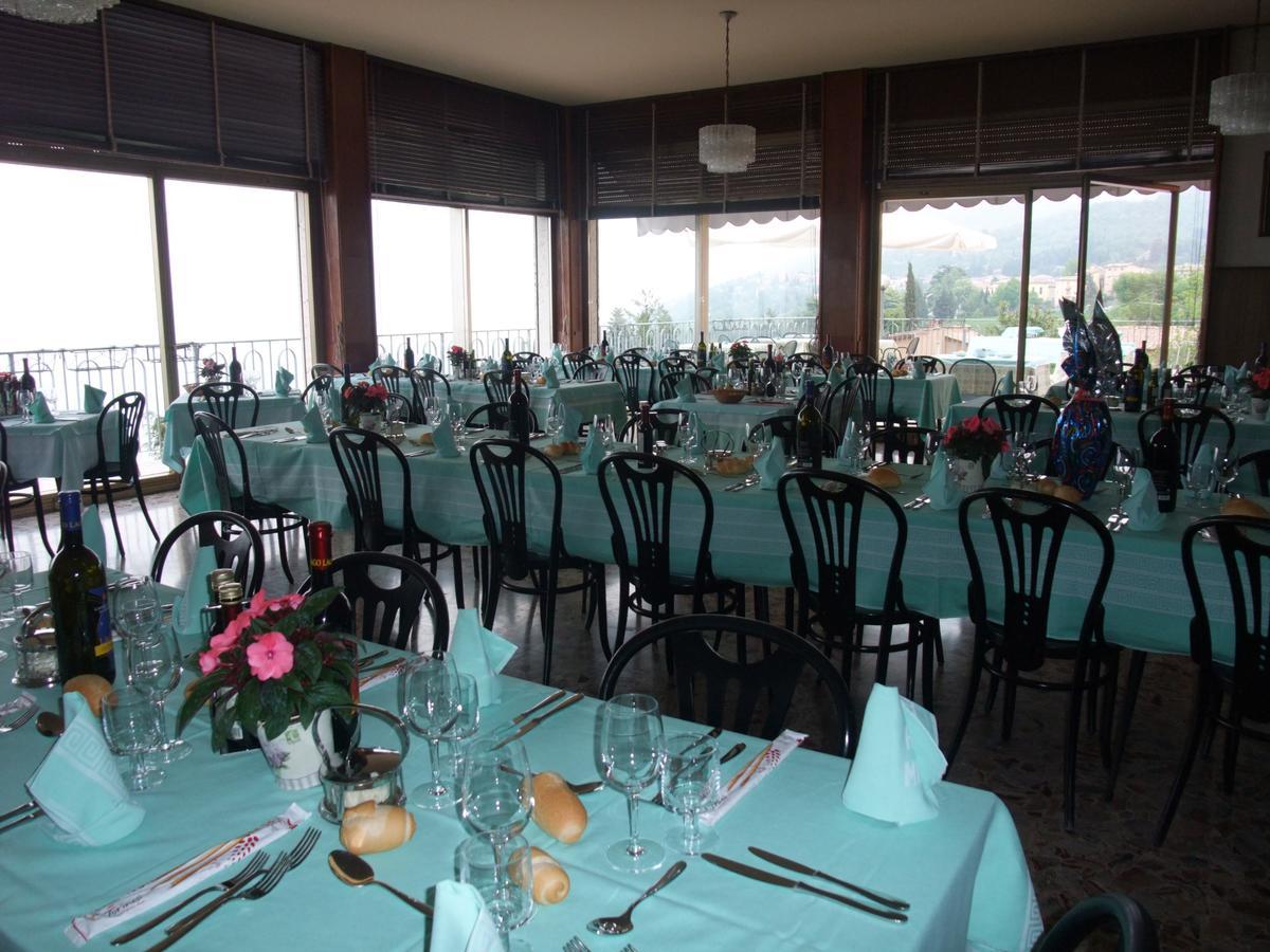Hotel Miralago San Zeno di Montagna Bagian luar foto
