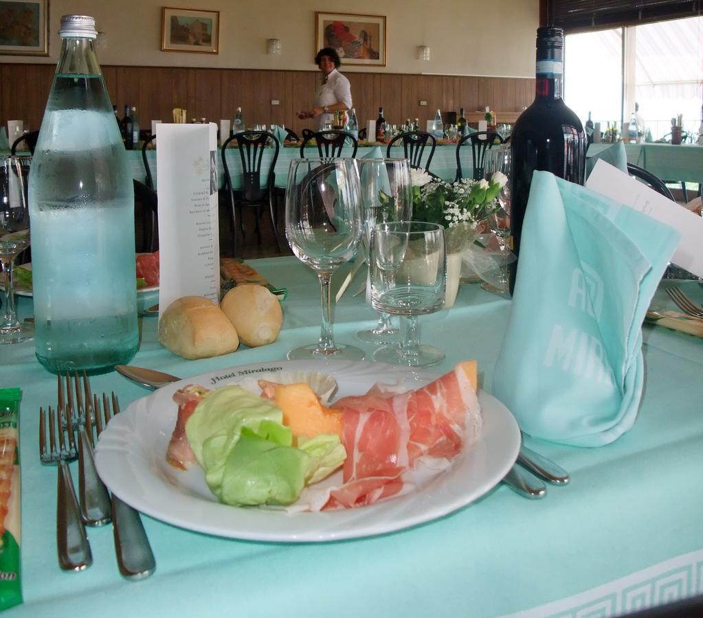 Hotel Miralago San Zeno di Montagna Bagian luar foto