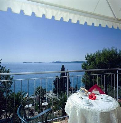 Hotel Miralago San Zeno di Montagna Bagian luar foto